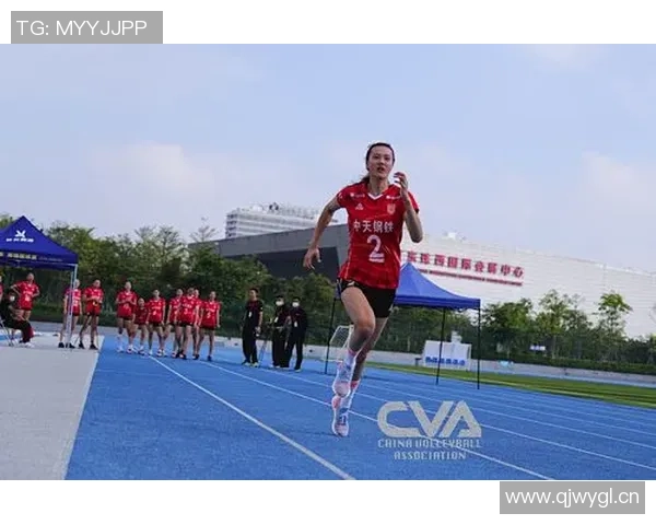 深圳排球队的耐力之道:揭秘排球背后的坚持与奋斗精神 深圳排球队的耐力之道:揭秘排球背后的坚持与奋斗精神